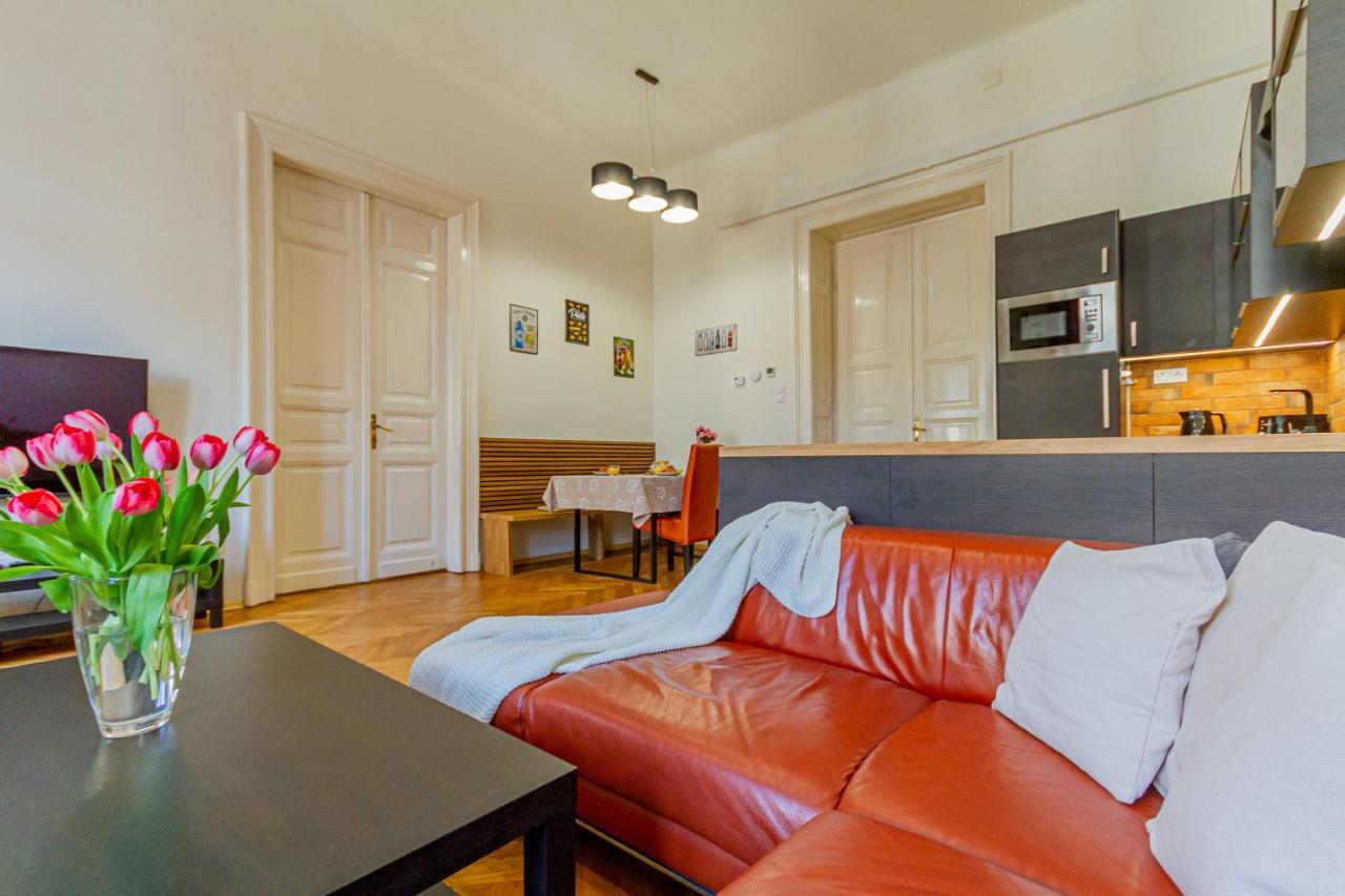 Supercentral Boutique Suite Budapeste Exterior foto